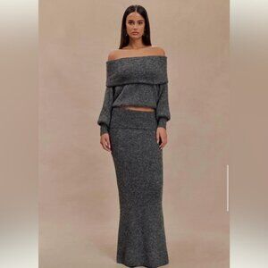 SET - gray knit skirt & long sleeve top